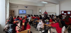 Mersin'de jandarmadan öğrencilere siber farkındalık semineri