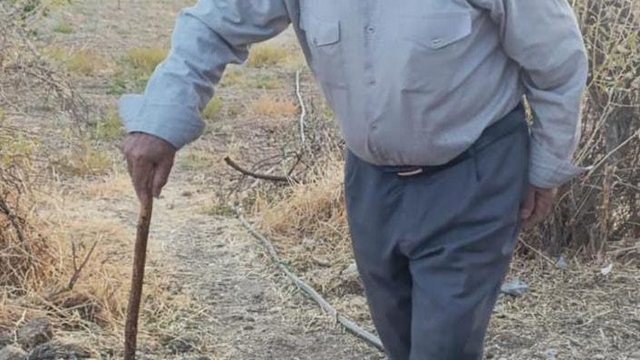 Siirt'te kayıp Alzheimer hastası şahsın kızı, köye gelen hayvan aracını işaret etti
83 yaşındaki Alzheimer hastası şahıstan 57 gündür haber alınamıyor