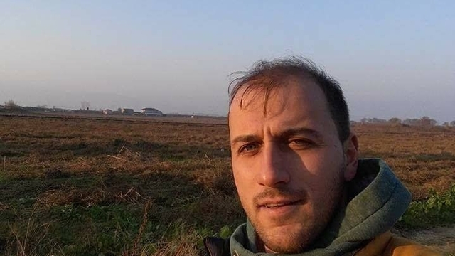 3 çocuk babası adam halı sahada kalbine yenildi