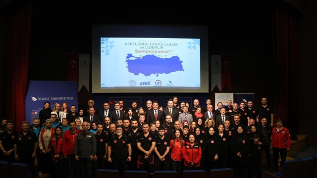 Vali Aslan "Gönüllülük sorumluluktur"