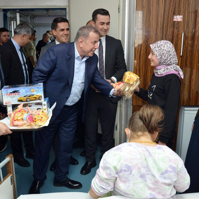Mardin'de hastanede tedavi gören çocuklara etkinlik düzenlendi