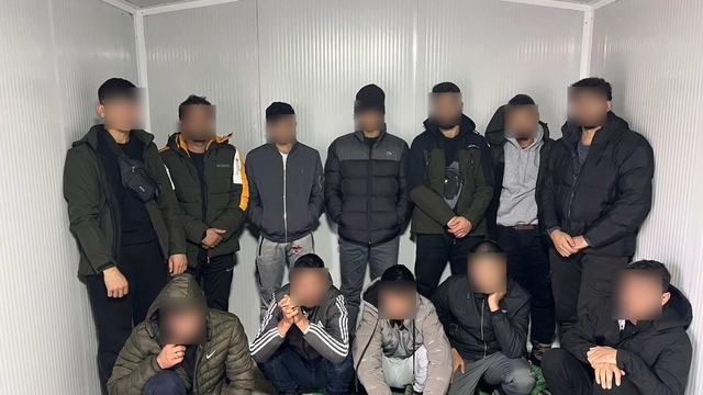 Tekirdağ'da göçmen kaçakçılığı operasyonu: 5 kişi tutuklandı, 19 göçmen yakalandı
