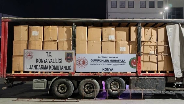 Konya'da 12 bin kilogram kaçak tütün ele geçirildi