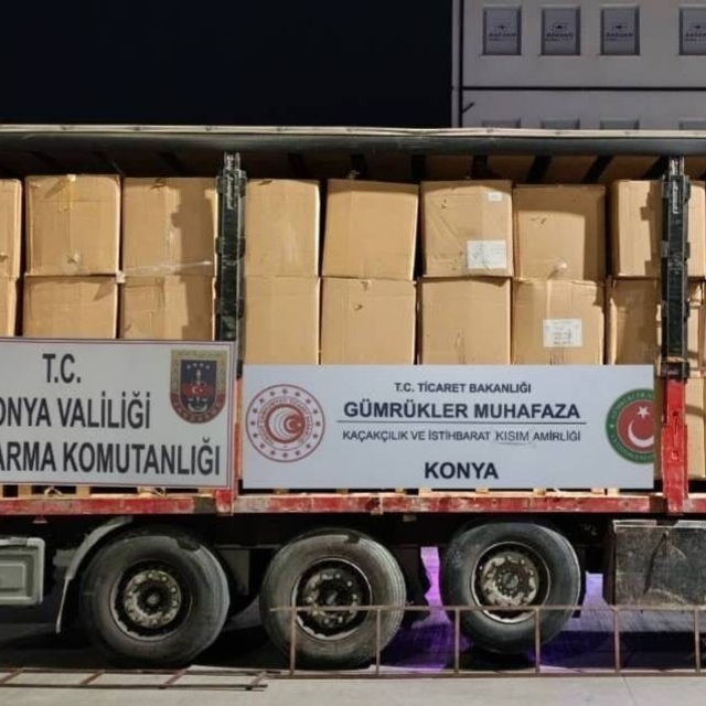 Konya'da 12 bin kilogram kaçak tütün ele geçirildi