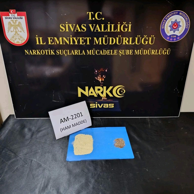 Sivas'ta uyuşturucu operasyonu: 3 kişi tutuklandı