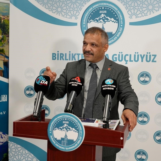 Başkan Hızar: "3 bin kilometre uzaktayız ama yüreğimiz yandı"