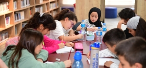 Osmangazi'de çocuklar hayallerini kağıda döküyor