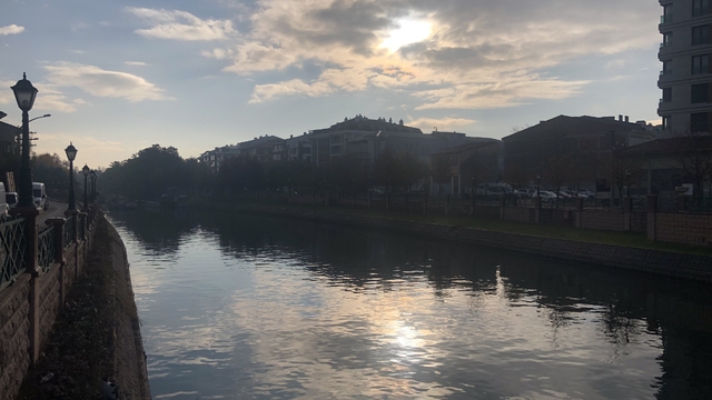 Güneş ve Porsuk Çayı'nın uyumu ortaya kartpostallık görüntüler çıkardı