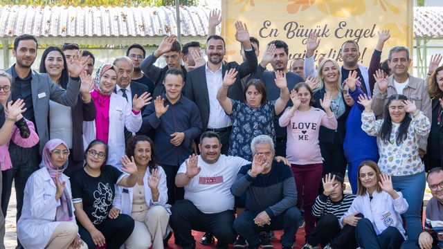Manavgat Başkan Vekili Çiçek: "Yaşam kalitesini yükseltmeye yönelik hizmetlerimizi kararlılıkla sürdürüyoruz"
Engelsiz Yaşam Merkezi'nde kardeş kurum buluşması