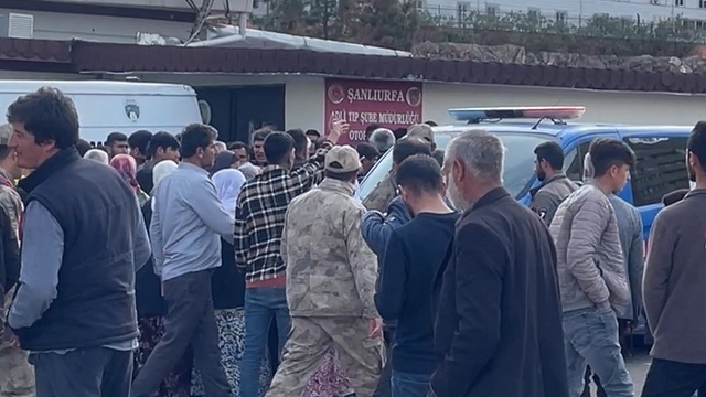 Sünnet düğünündeki saldırıda pompalı tüfekle vurulan İklimya toprağa verildi; şüpheli aranıyor