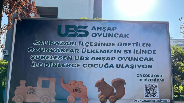 İlçede çocuklara ücretsiz QR kodla oyuncak sürprizi