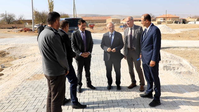 Başkan Kılca: "2025 sonuna kadar 245 bin metrekare parke ve 80 bin metretül bordür hedefimizi tamamlamayı amaçlıyoruz"