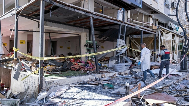 İzmir'de 5 kişinin öldüğü, 63 kişinin yaralandığı patlamanın davasında 3 sanığa hapis cezası