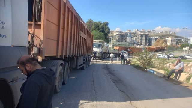 İzmir'de CHP'li belediyelerin çöp kavgası