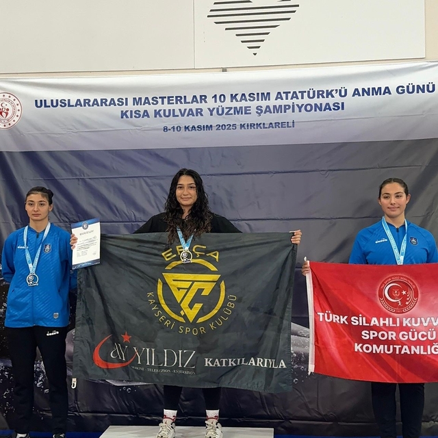 Sudenas Çakmak, 3 kez Türkiye rekoru kırdı