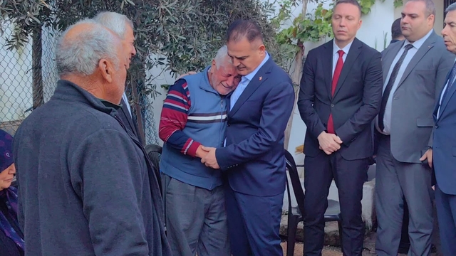 Muğlalı şehit Emrah Kuran'ın ailesi taziyeleri kabul etti