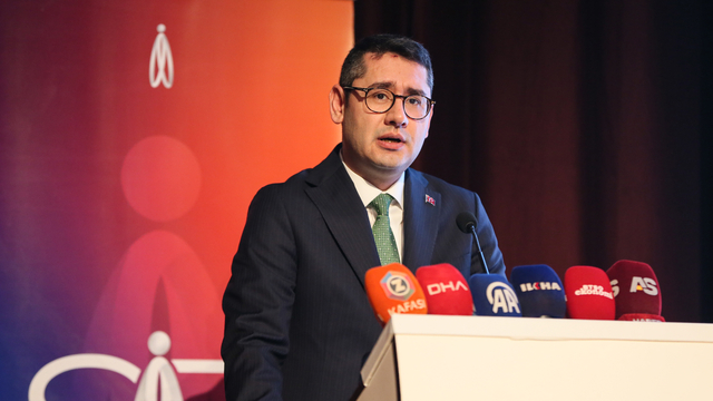 Bursa'da "Sürdürülebilirlik ve İnsan Zirvesi" yapıldı