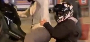 Ön tekerini kaldırmak istediği motosikleti deviren sürücüye 51 bin TL ceza