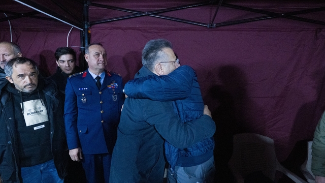 Eskişehirli şehit Emre Mercan'ın ailesi taziyeleri kabul etti