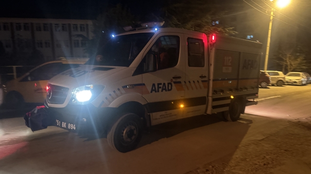 Niğde'de bir evde çıkan yangın hasara neden oldu