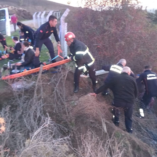 Aydın'da otomobil devrildi: 6 yaralı