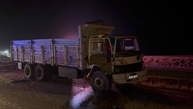 Çorum'da 5 araçlı zincirleme kaza: 3 yaralı