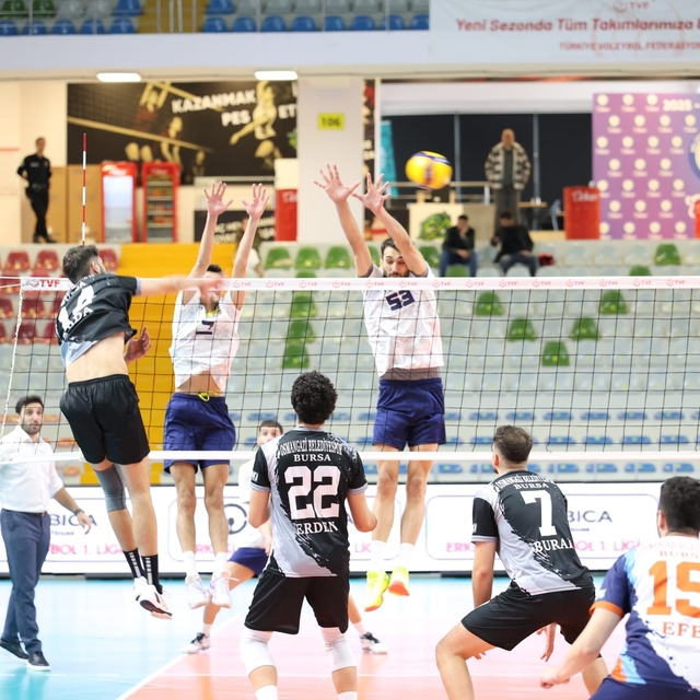 Osmangazi Belediyespor iyi mücadele ettiği karşılaşmayı 3-1 kaybetti