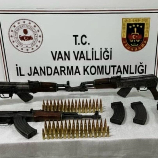 Van'da silah kaçakçılığı operasyonu; 2 gözaltı