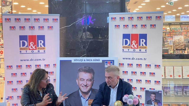 Yazarlar Mardian Mall ile okurlarıyla buluşmaya devam ediyor