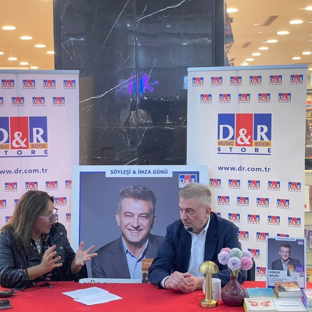 Yazarlar Mardian Mall ile okurlarıyla buluşmaya devam ediyor