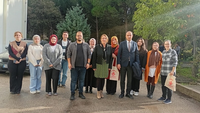 Bursa'da Aile Yılı etkinlikleri kapsamında yüksek lisans öğrencileriyle buluşuldu