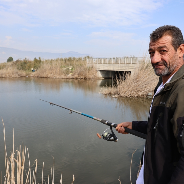 Menderes Deltası, stres atmak isteyenlerin akınına uğruyor