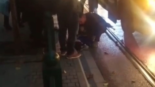 Minibüsün çarptığı 9 yaşındaki çocuk yaralandı