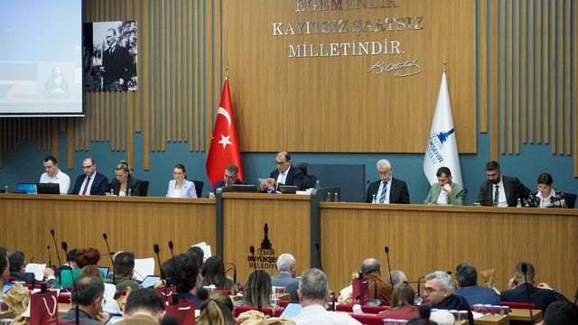 AK Partili meclis üyelerinden, "otopark ücretleri" düzenlemesine tepki