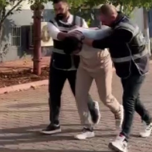 Adana'da kavgada havaya ateş açan şüpheli tutuklandı