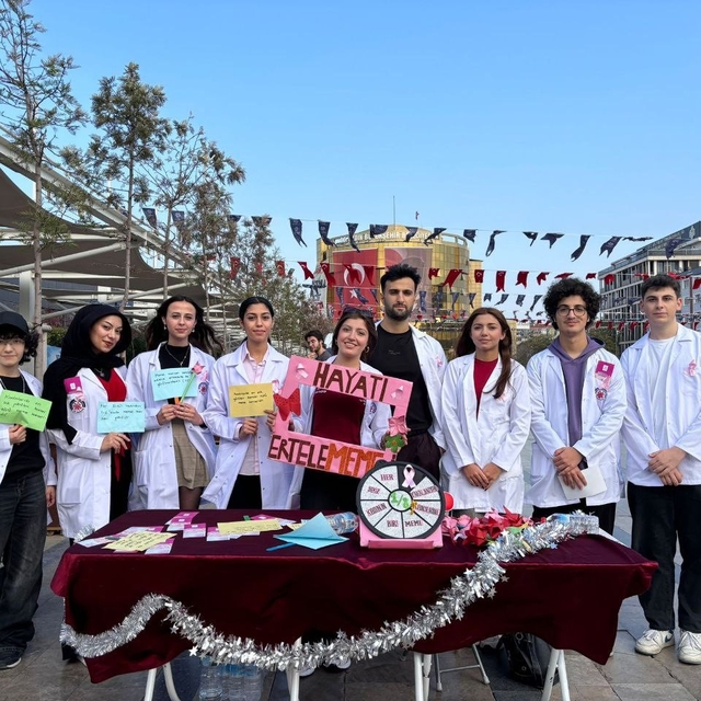 Aydın'da tıp öğrencileri 'Meme Kanseri'ne dikkat çekti