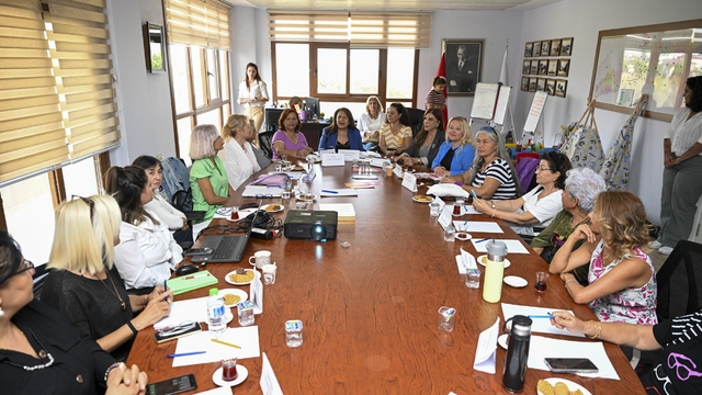 Mersin'de kadınların sözü kent yönetimini şekillendiriyor