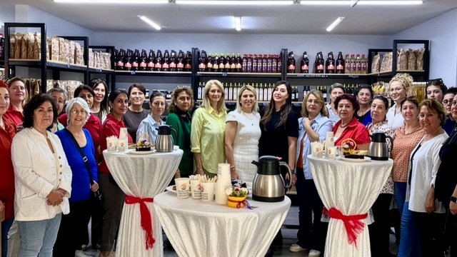 Muratpaşa'da kadın dayanışması büyüyor