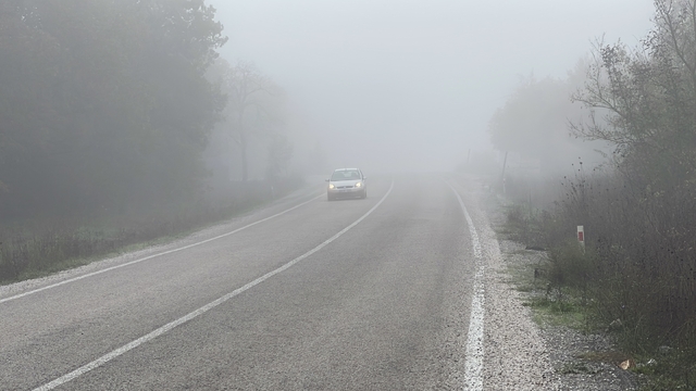Kazdağları'nda sis etkili oldu