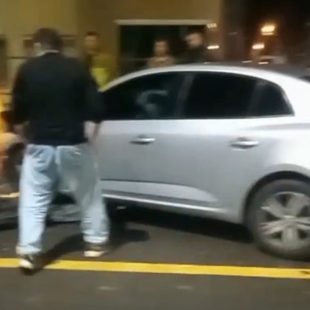 Park halindeki araçlara çarptı: Babası sinirlendi, "Kendine zarar verseydin...