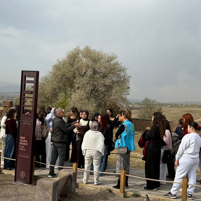 Muğlalı gençler medeniyet, tarih ve kültür kampı ile Bitlis ve Van'ı keşfet...