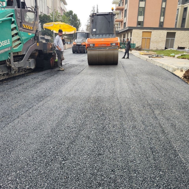Barbaros Hayrettin ve Siteler Mahallelerinde asfalt çalışmaları sürüyor