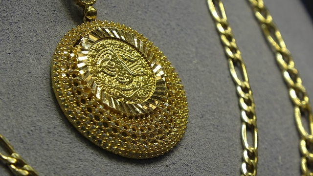 Güvenli liman altın yatırımcısını güldürdü, döviz ise üzdü
Altın yüzde 98, euro yüzde 33, dolar da yüzde 20 kazandırdı