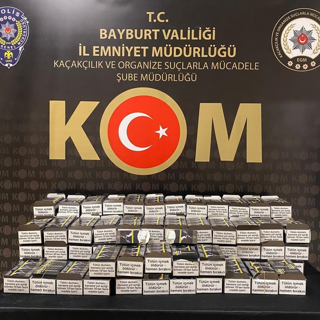 Bayburt'ta kaçak tütün ve alkol operasyonu yapıldı