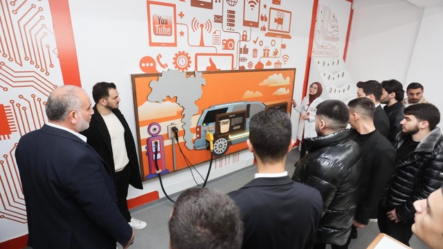 Başkan Sandıkçı: "Geleceğin teknoloji yıldızlarını Canik'te yetiştiriyoruz"