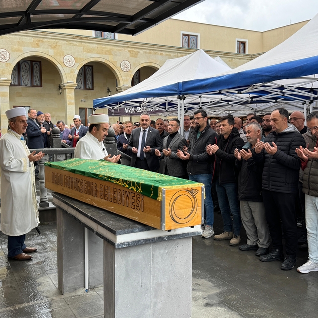 Taş ocağındaki göçükte ölen kamyon şoförü, son yolculuğuna uğurlandı