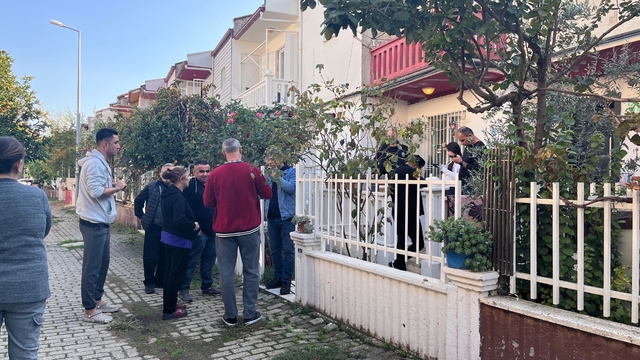 Merdivenlerden düşen adam hayatını kaybetti