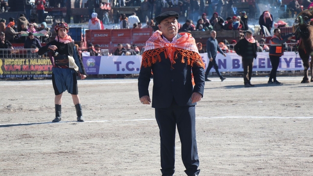 Başkan Özel: "Ramazan'ın manevi atmosferine saygı bizim için önceliktir"