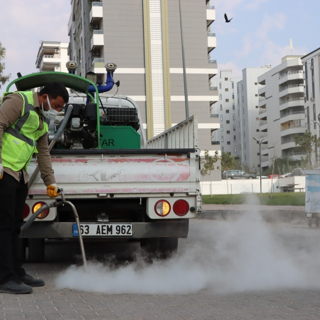 Büyükşehir Belediyesi vektörle mücadeleyi sürdürüyor