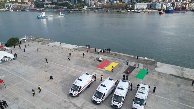 İki yıl önce gemi facialarının yaşandığı Zonguldak'ta gemi kazası tatbikatı düzenlendi